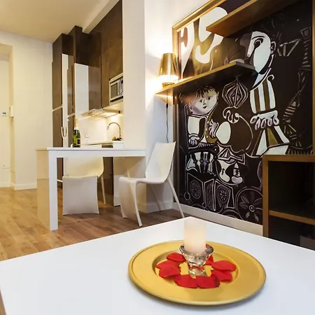 Picasso Apartament *