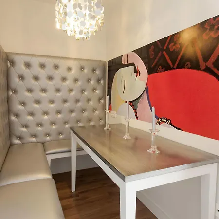 Apartament Picasso *